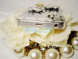 璀璨绽放的指尖艺术 LEI太太纯手工DIY大水钻花朵款iPhone 4s/5手机钻壳